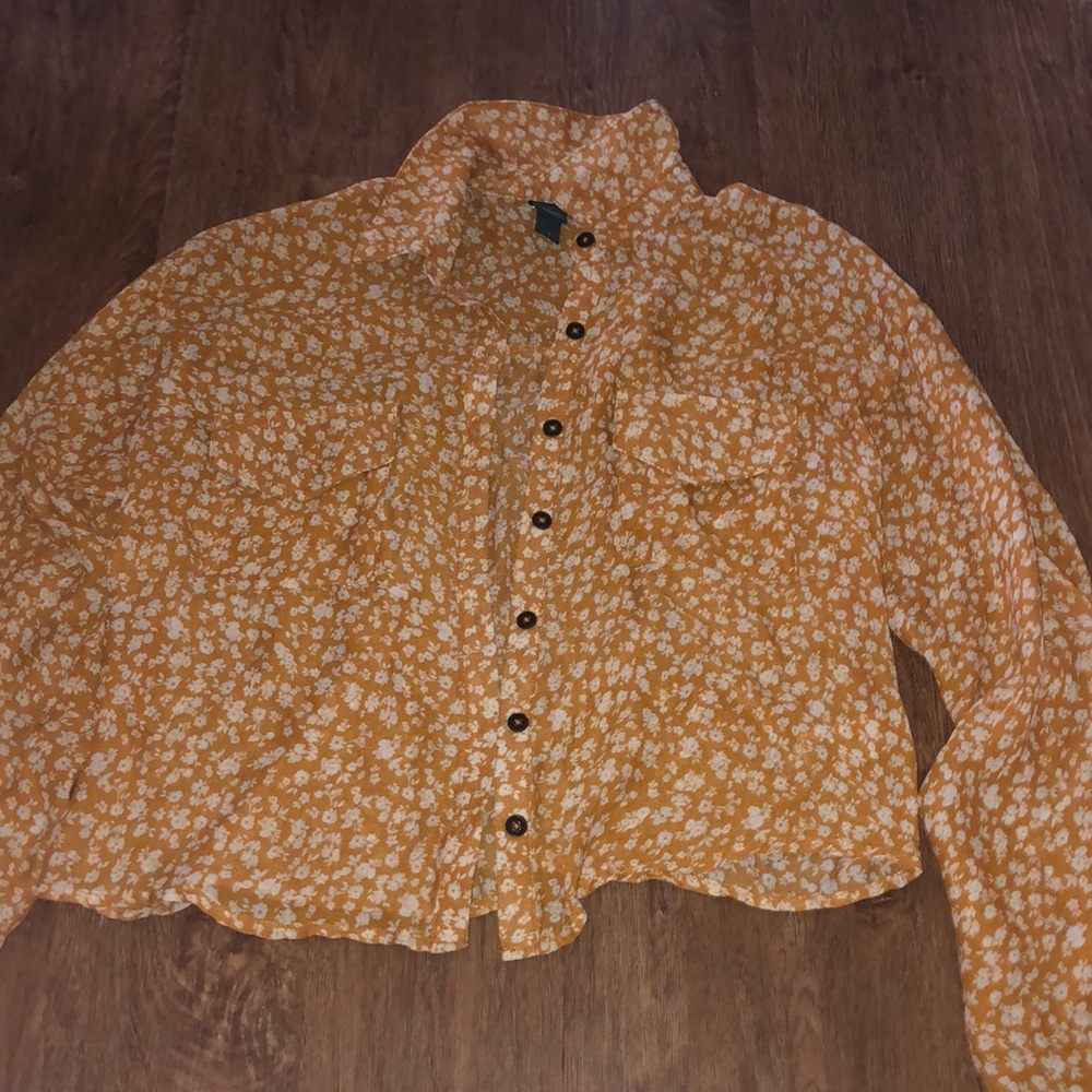 Wild fable long sleeve flowy flower button down